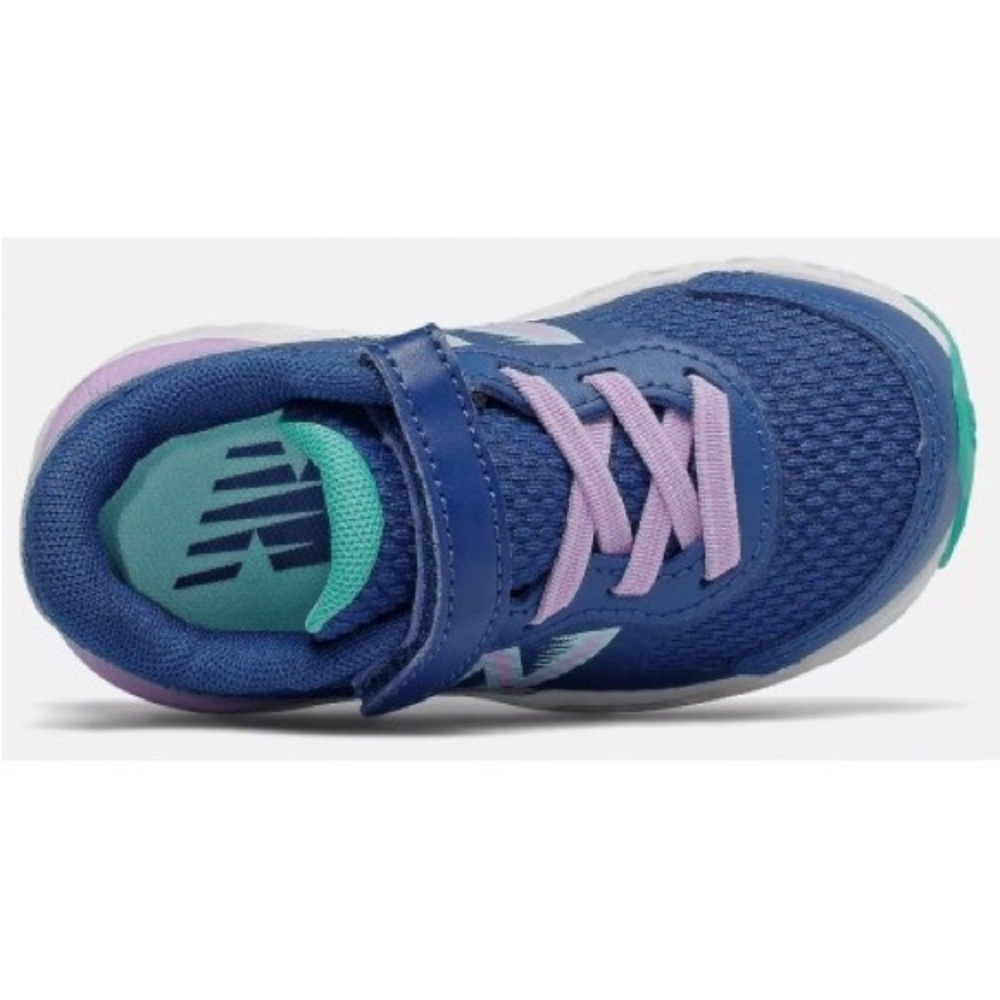 Size 8.5 Toddler Kids New Balance Kids' Sneakers in Navy and Teal - Picture 2 of 3